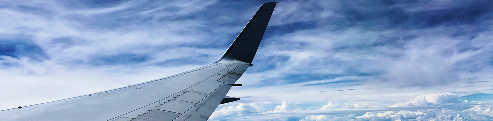 A view of an airplane wing