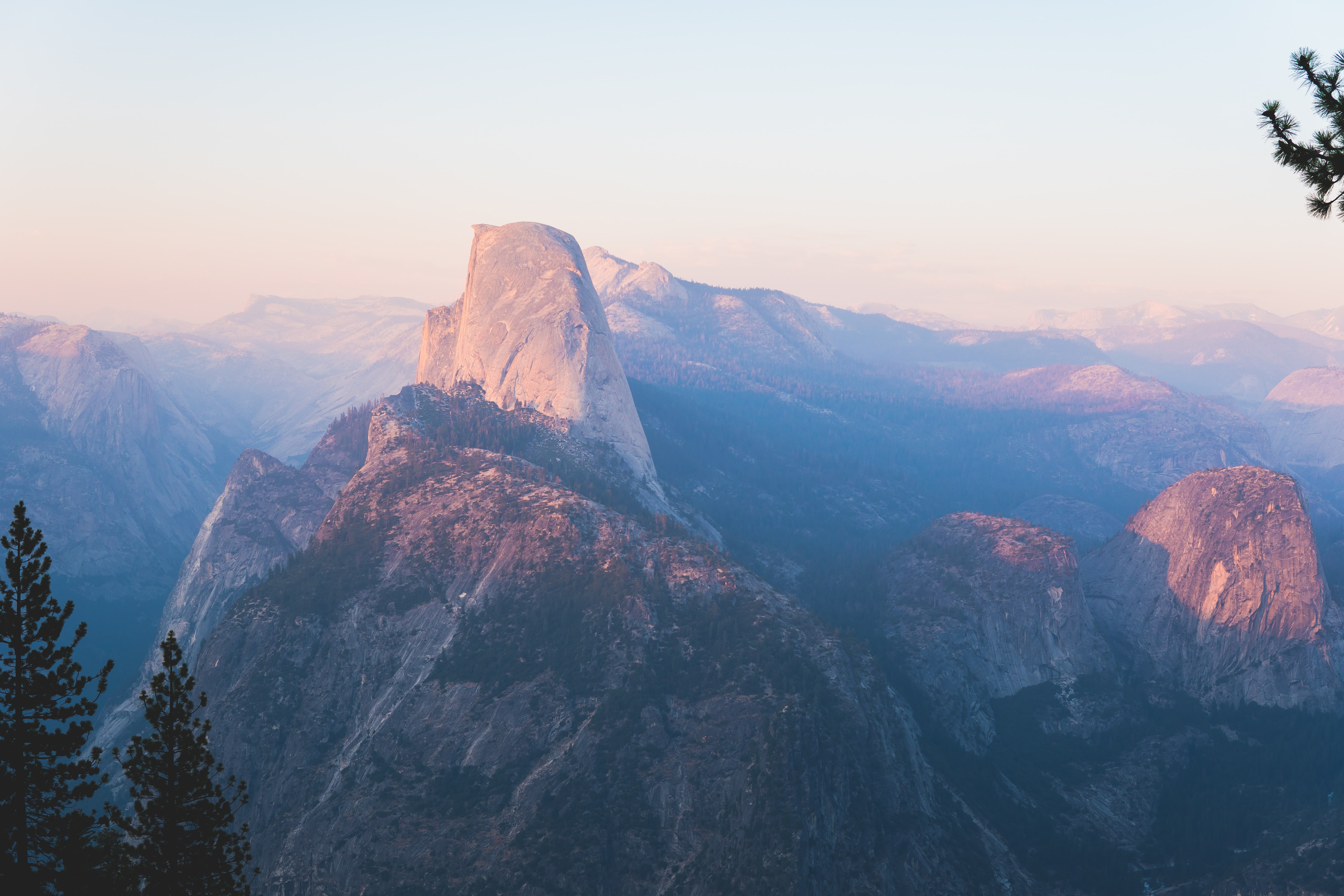 Yosemite-Pink-Nature-Background
